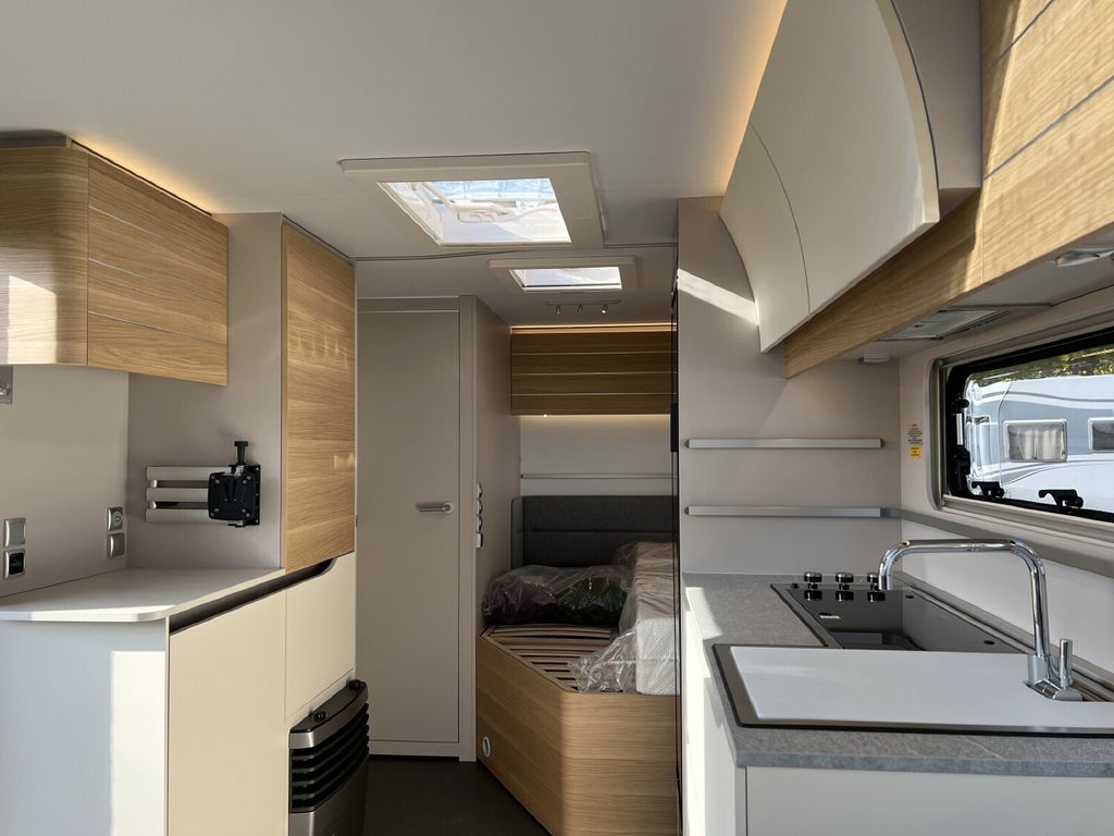 Adria Adora 522 UP фотография номер 32580