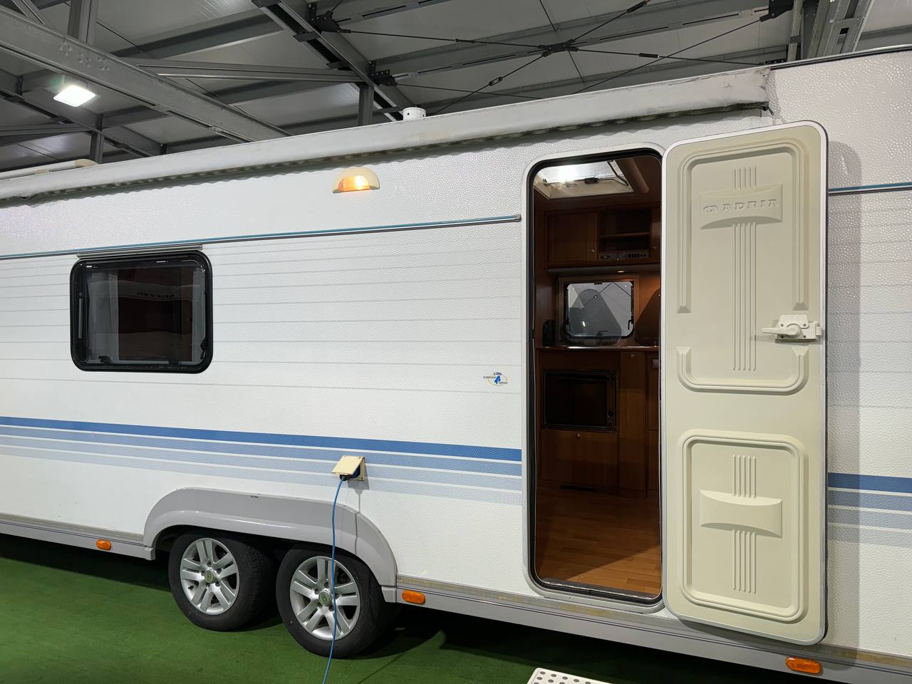 Adria Classica 743 UT 2007 фотография номер 39402