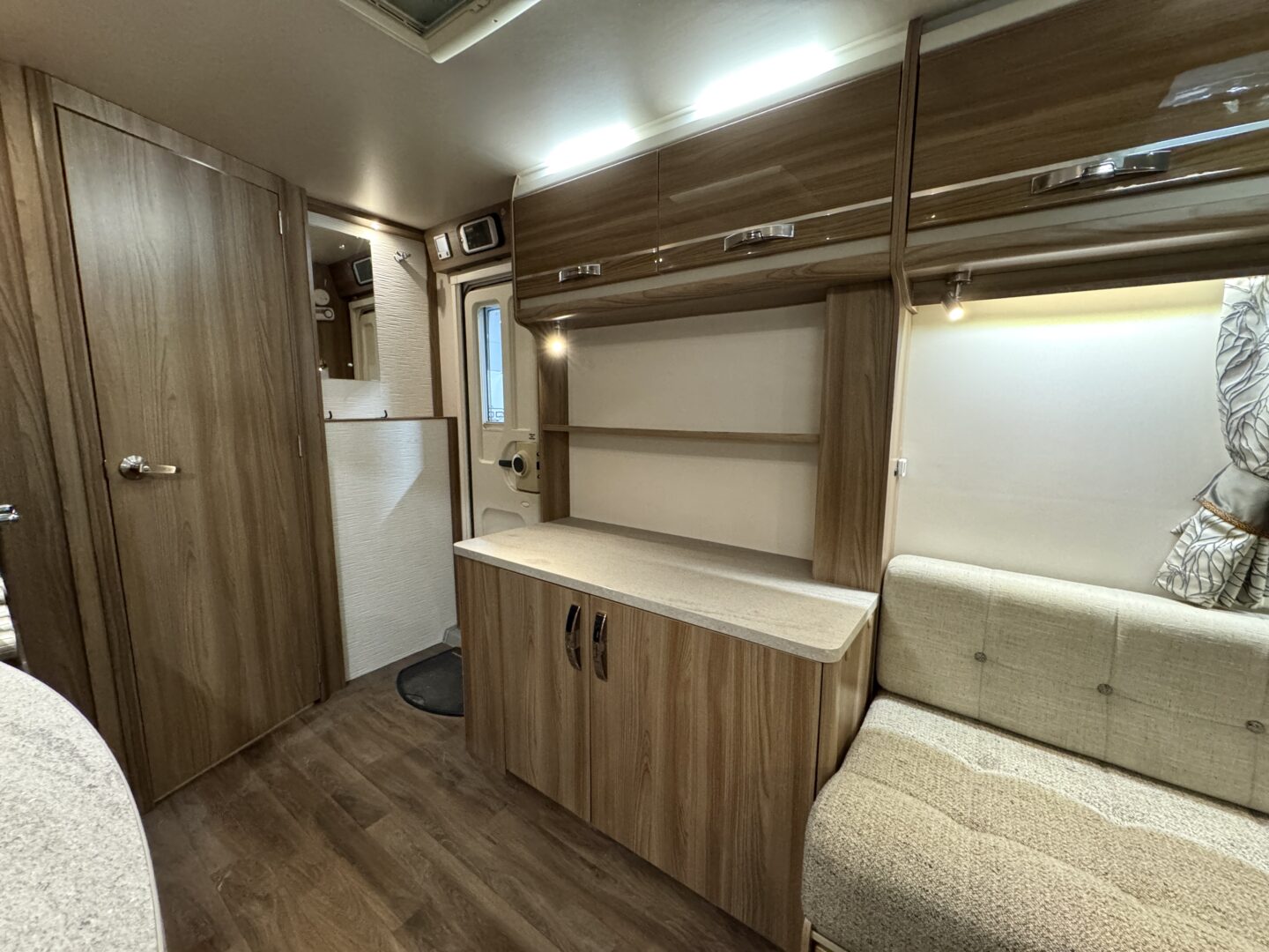 Swift Challenger Hi-Style 480 2019 фотография номер 51245