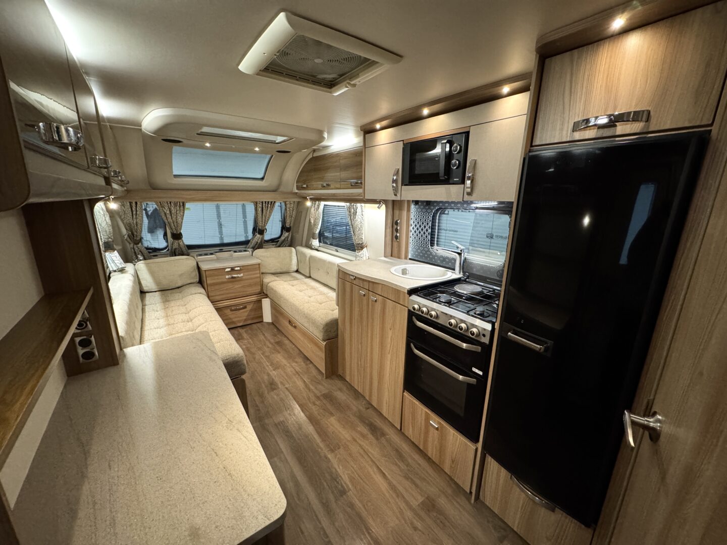 Swift Challenger Hi-Style 480 2019 фотография номер 51224